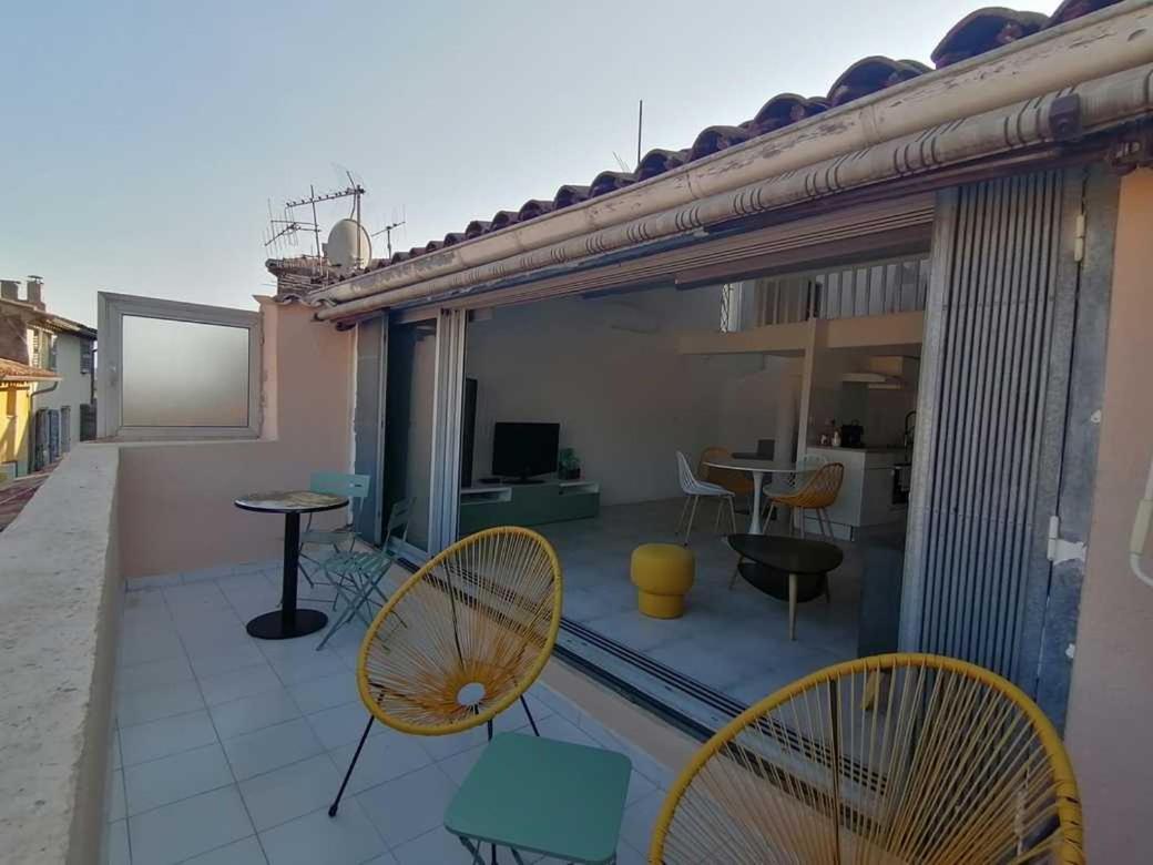 Charmant Appartement Terrasse Sur Les Toits Grasse Exterior photo